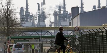 Rússia ameaça cortar fornecimento de gás à Europa
