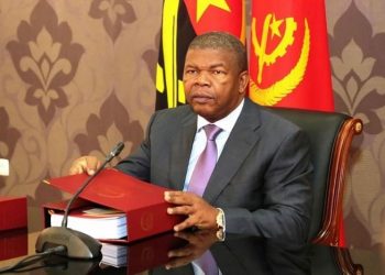PRESIDENTE JOÃO LOURENÇO EXAROU VÁRIOS DECRETOS DE EXONERAÇÕES E NOMEAÇÕES NAS FAA E NA PNA